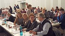 Die Delegierten aus Niederbayern und Oberpfalz - Auf dem Bild sind 4 Delegierte des AWO Bezirksverbandes Niederbayern/Oberpfalz e.V. zu sehen, welche an der 8. AWO Sozialkonferenz teilnehmen.